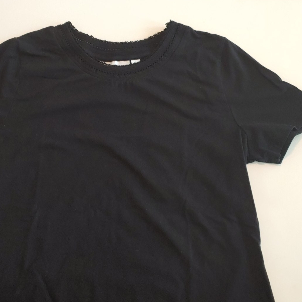 Breckenridge black embellished neckline t-shirt